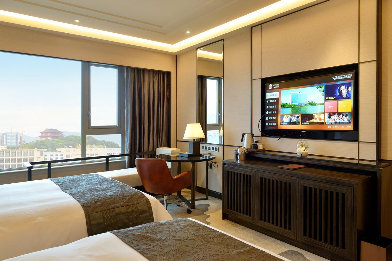 Fuzhou Lakeside Hotel Экстерьер фото