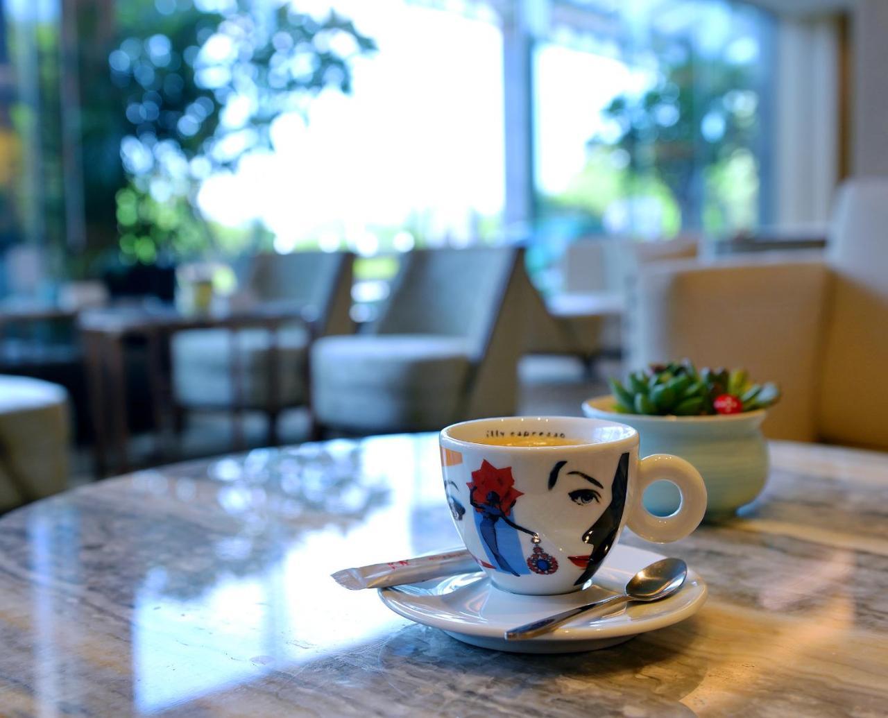 Fuzhou Lakeside Hotel Экстерьер фото